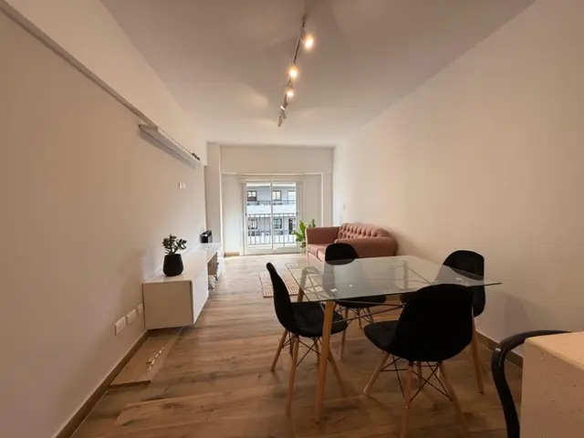 Departamento de 3 ambientes en venta en ESTACION TERMINAL (ALDREY)