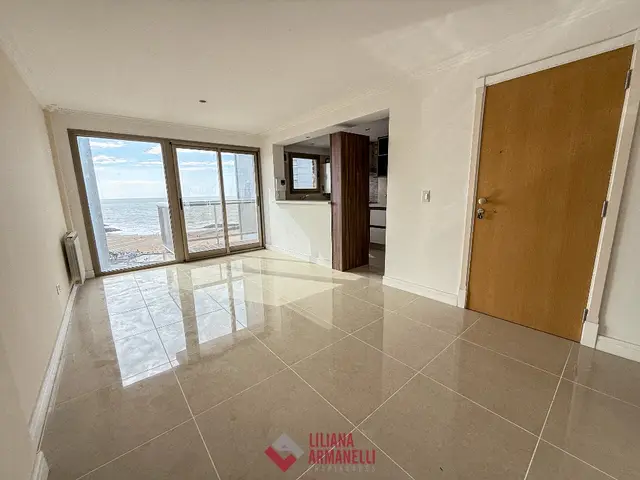Departamento de 2 ambientes en venta en LA PERLA