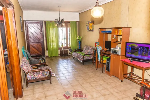 Casa de 3 ambientes en venta en DON BOSCO