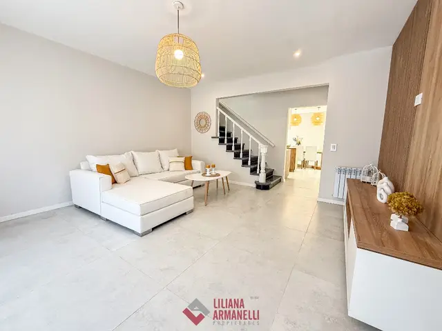 Casa de 5 ambientes en venta en ESTACION TERMINAL (ALDREY)