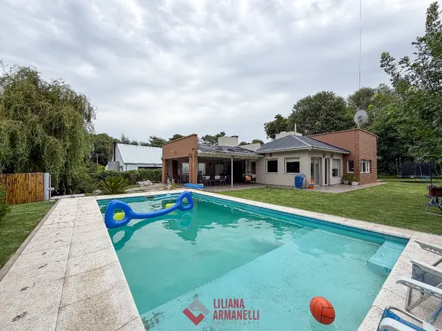 Casa de 4 ambientes en venta en SIERRA DE LOS PADRES