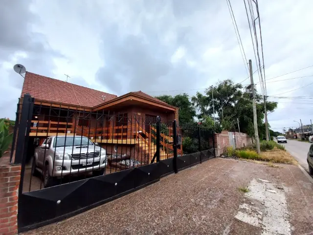 Casa de 4 ambientes en venta en PUNTA MOGOTES