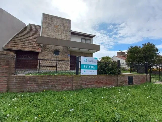 Casa de 4 ambientes en venta en FARO NORTE