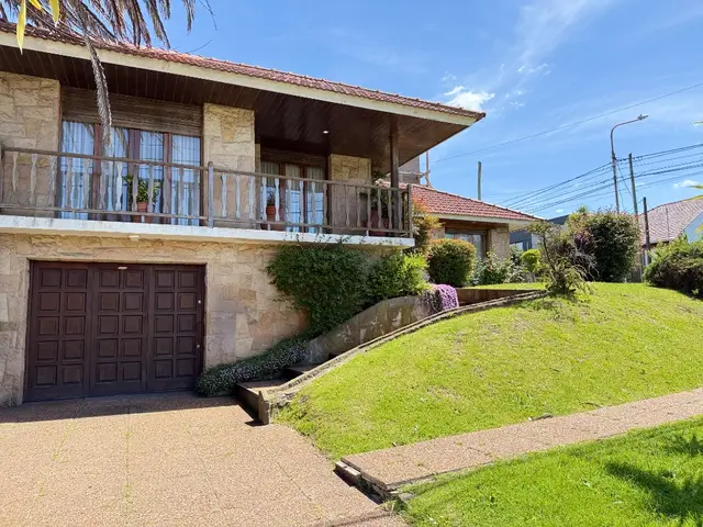 Casa de 4 ambientes en venta en SAN CARLOS