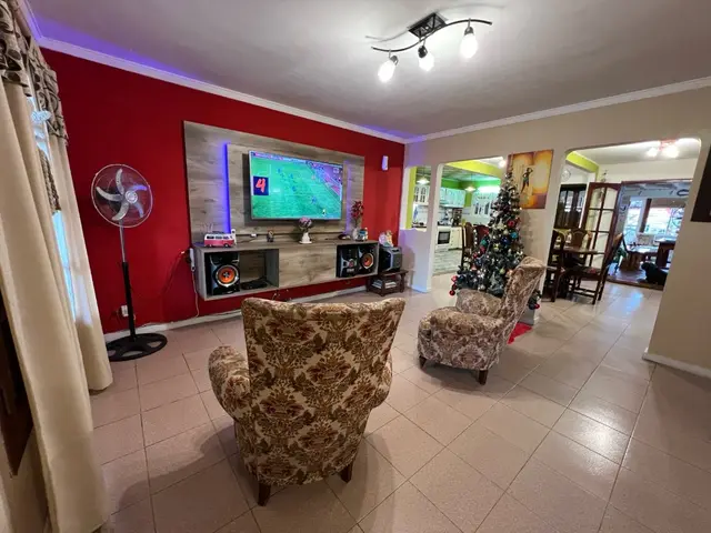 Casa de 4 ambientes en venta en LOS PINARES
