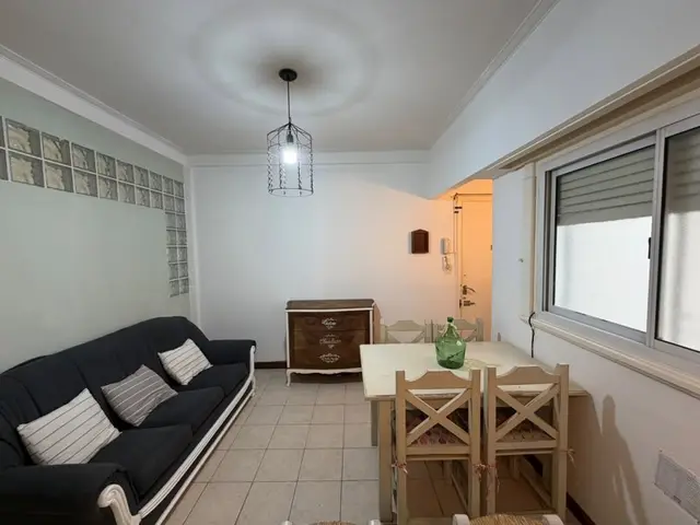 Departamento de 2 ambientes en alquiler en Área Centro