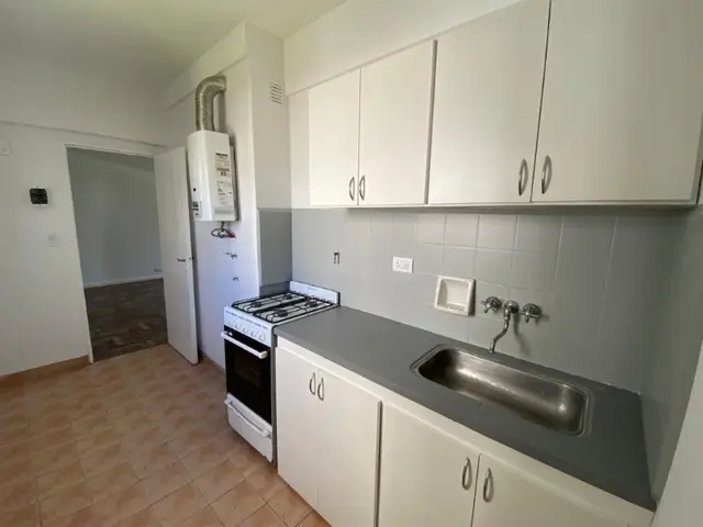 Departamento de 4 ambientes en venta en AEROPARQUE