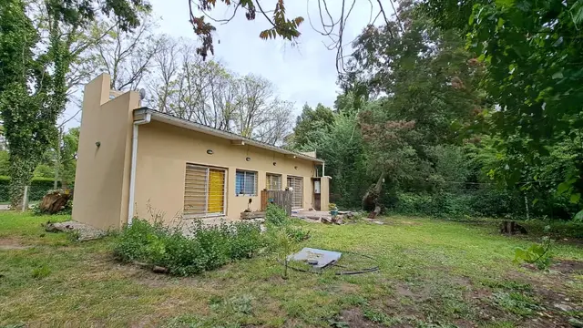 Casa de 3 ambientes en venta en Barrio Colinalegre