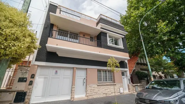 PH de 4 ambientes en alquiler en Güemes
