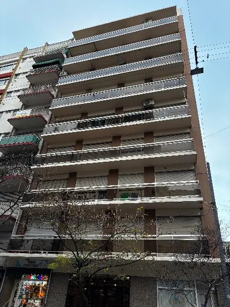 Departamento de 2 ambientes en alquiler en Centro