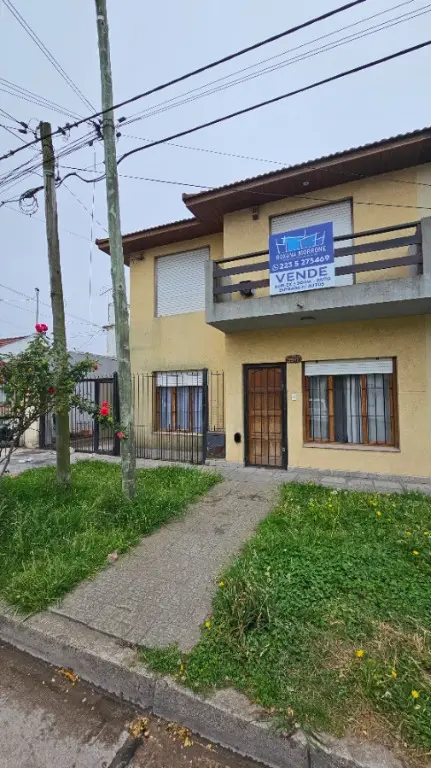 PH de 4 ambientes en venta en Termas del Huinco