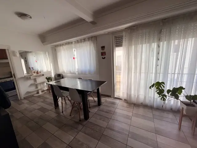 Departamento de 4 ambientes en venta en Centro