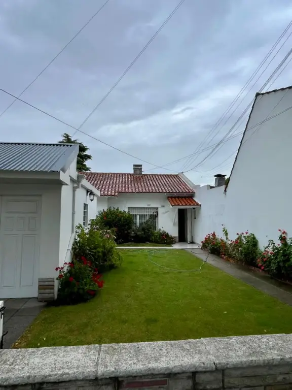 Casa de 4 ambientes en venta en NUEVA POMPEYA