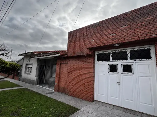 Casa de 3 ambientes en venta en PERALTA RAMOS OESTE
