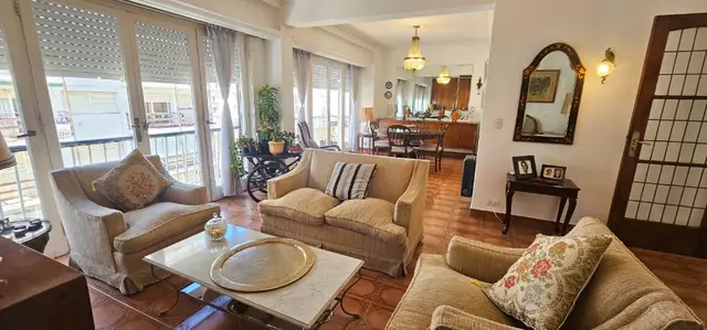 Departamento de 4 ambientes en venta en Centro