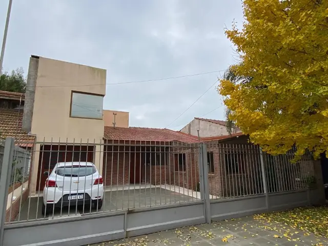 Casa de 5 ambientes en venta en ESTRADA JOSE MANUEL