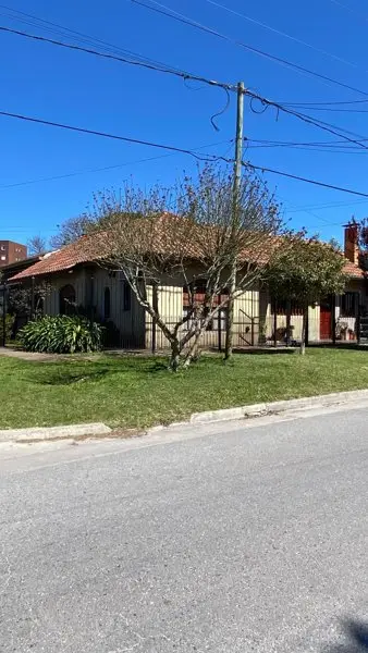 Casa de 4 ambientes en venta en ESTRADA JOSE MANUEL