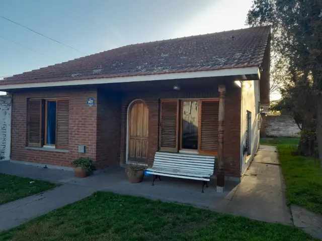 Casa de 4 ambientes en venta en NUEVE DE JULIO