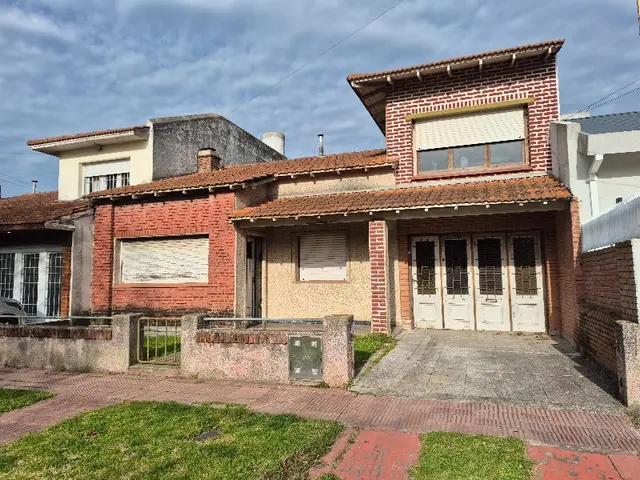 Casa de 4 ambientes en venta en ZACAGNINI JOSE MANUEL