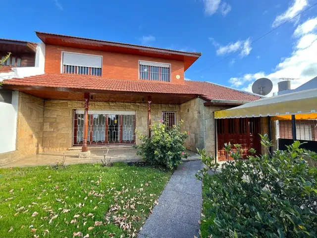 Casa de 5 ambientes en venta en COLINAS DE PERALTA RAMOS