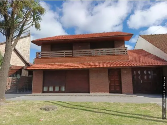 Casa de 4 ambientes en venta en COLINAS DE PERALTA RAMOS