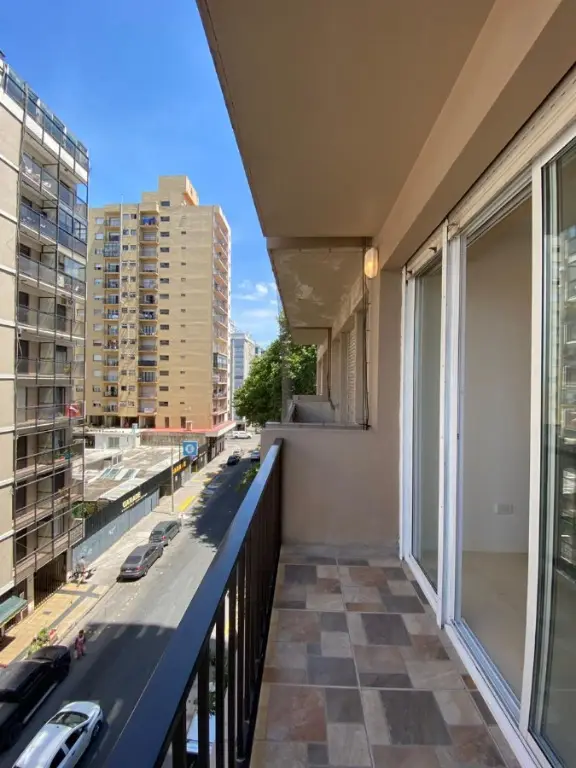 Departamento de 3 ambientes en venta en Centro