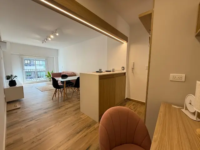 Departamento de 3 ambientes en venta en ESTACION TERMINAL (ALDREY)