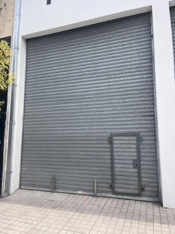 Local de 1 ambiente en alquiler en PINOS DE ANCHORENA