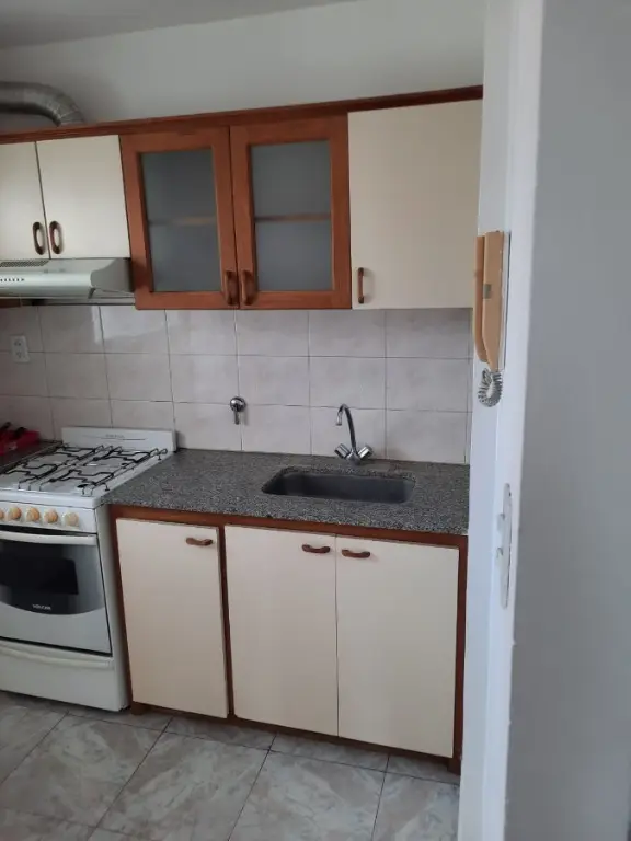 Departamento de 2 ambientes en venta en FUNES Y SAN LORENZO