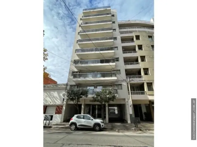 Departamento de 3 ambientes en venta en Centro