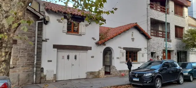 Casa de 8 ambientes en alquiler en Centro