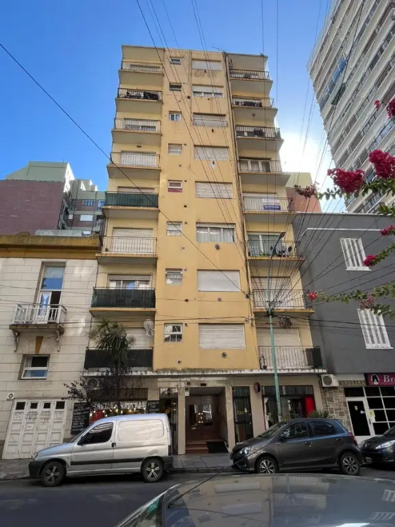 Departamento de 1 ambiente en venta en JURAMENTO