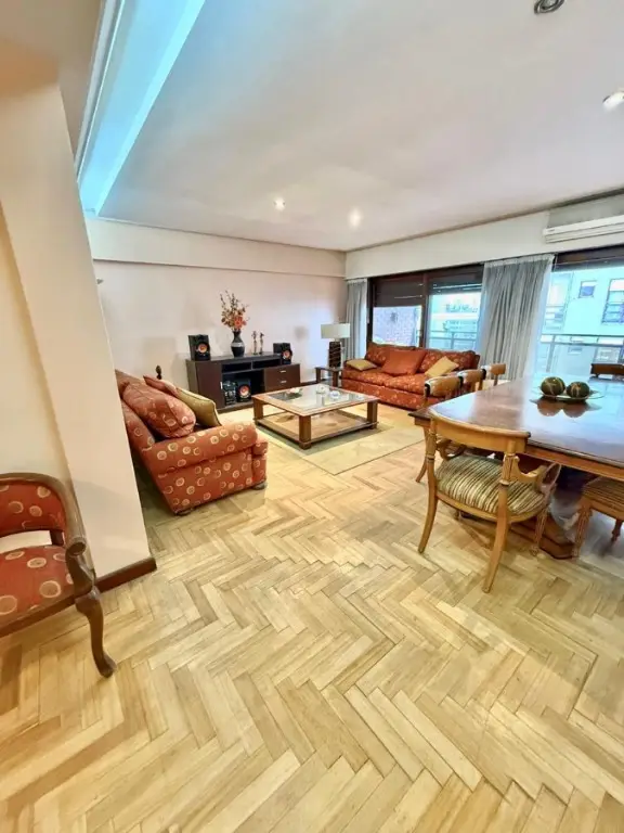 Departamento de 5 ambientes en venta en Centro