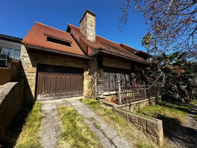 Casa de 2 ambientes en venta en PARQUE LURO