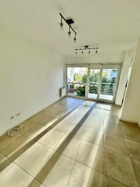 Departamento de 2 ambientes en alquiler en Centro
