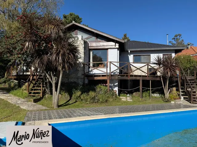 Casa de 4 ambientes en venta en Centro