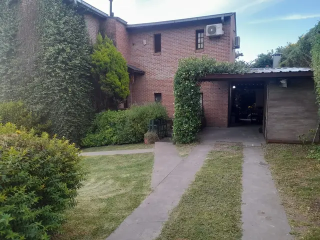 Casa de 5 ambientes en venta en SIERRA DE LOS PADRES