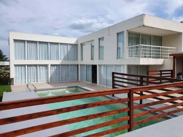 Casa de 4 ambientes en venta en BOSQUE PERALTA RAMOS