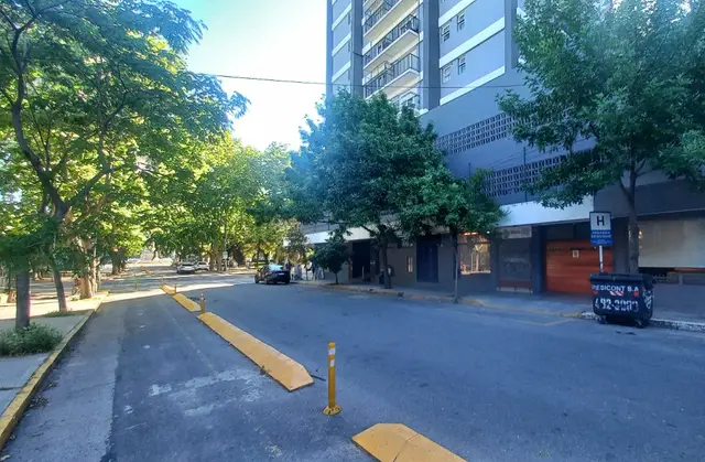 Cochera en venta en LA PERLA