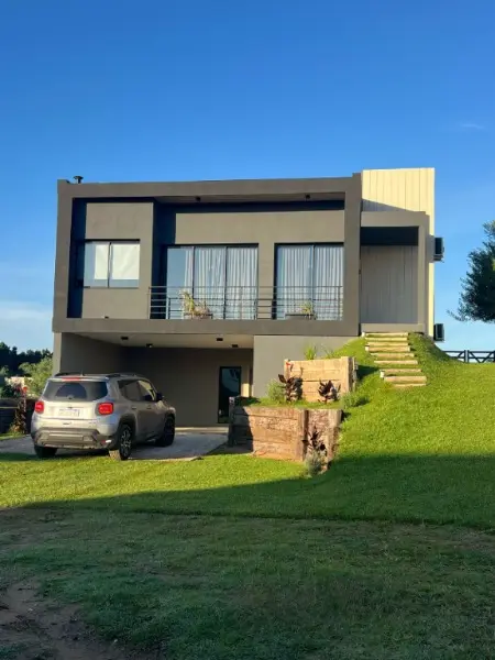 Casa de 7 ambientes en venta en LIBERTAD