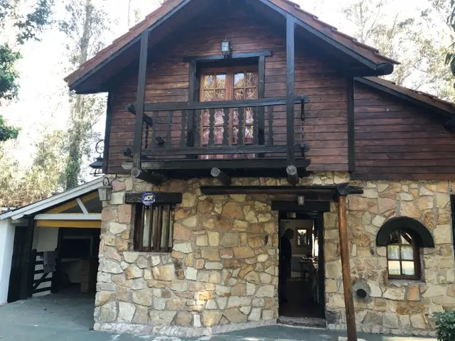 Casa de 4 ambientes en venta en BOSQUE PERALTA RAMOS