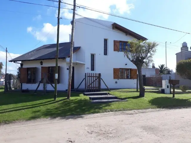 Casa de 3 ambientes en venta en FARO NORTE