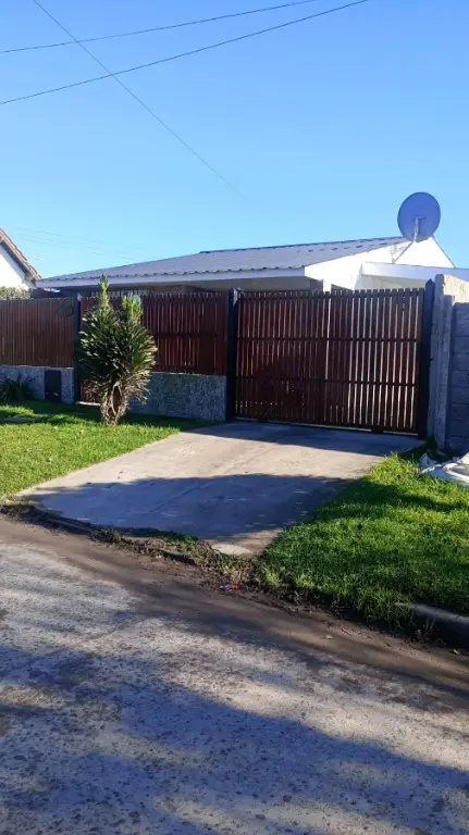 Casa de 3 ambientes en venta en FARO NORTE