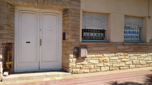 Casa de 2 ambientes en venta en PARQUE LURO