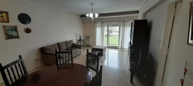 Casa de 2 ambientes en alquiler en SARMIENTO DOMINGO FAUSTINO