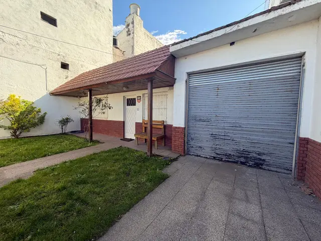 Casa de 2 ambientes en alquiler en SARMIENTO DOMINGO FAUSTINO
