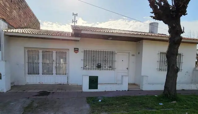 Casa de 2 ambientes en venta en PUNTA MOGOTES