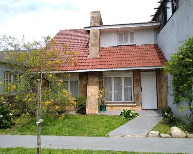 Casa de 4 ambientes en venta en EL GAUCHO
