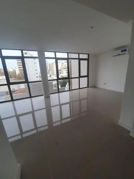 Local de 1 ambiente en venta en PLAZA PERALTA RAMOS