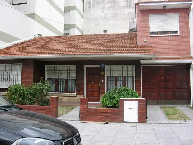 Casa de 4 ambientes en venta en PLAZA PERALTA RAMOS